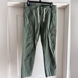 Vuori Women’s Green Casual Pants